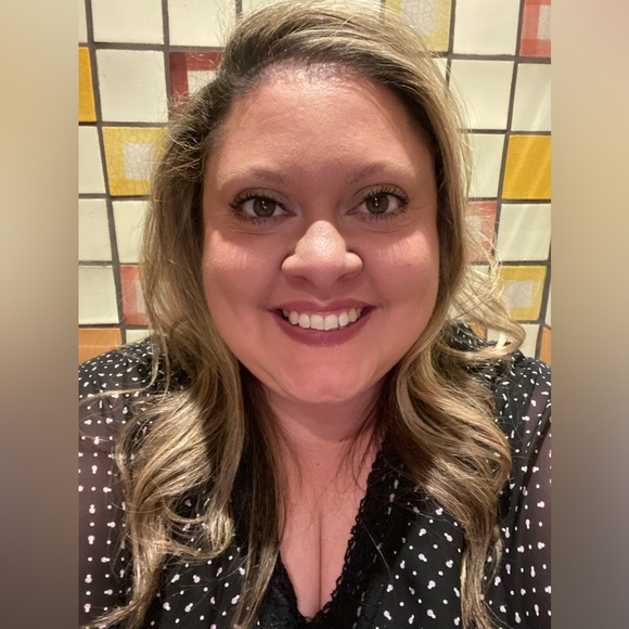 Meet your Posher, Jessica - Picture 9 of 11